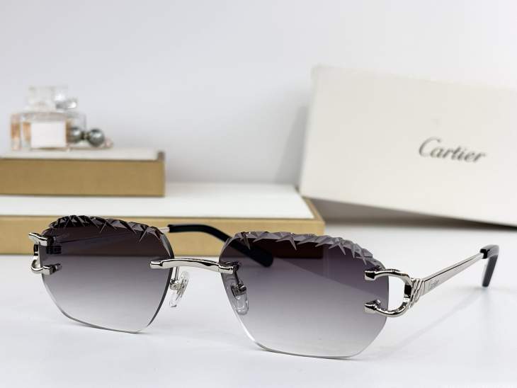 Picture of Cartier Sunglasses _SKUfw80274917fw